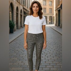 The Limited capri pants. Size 0.